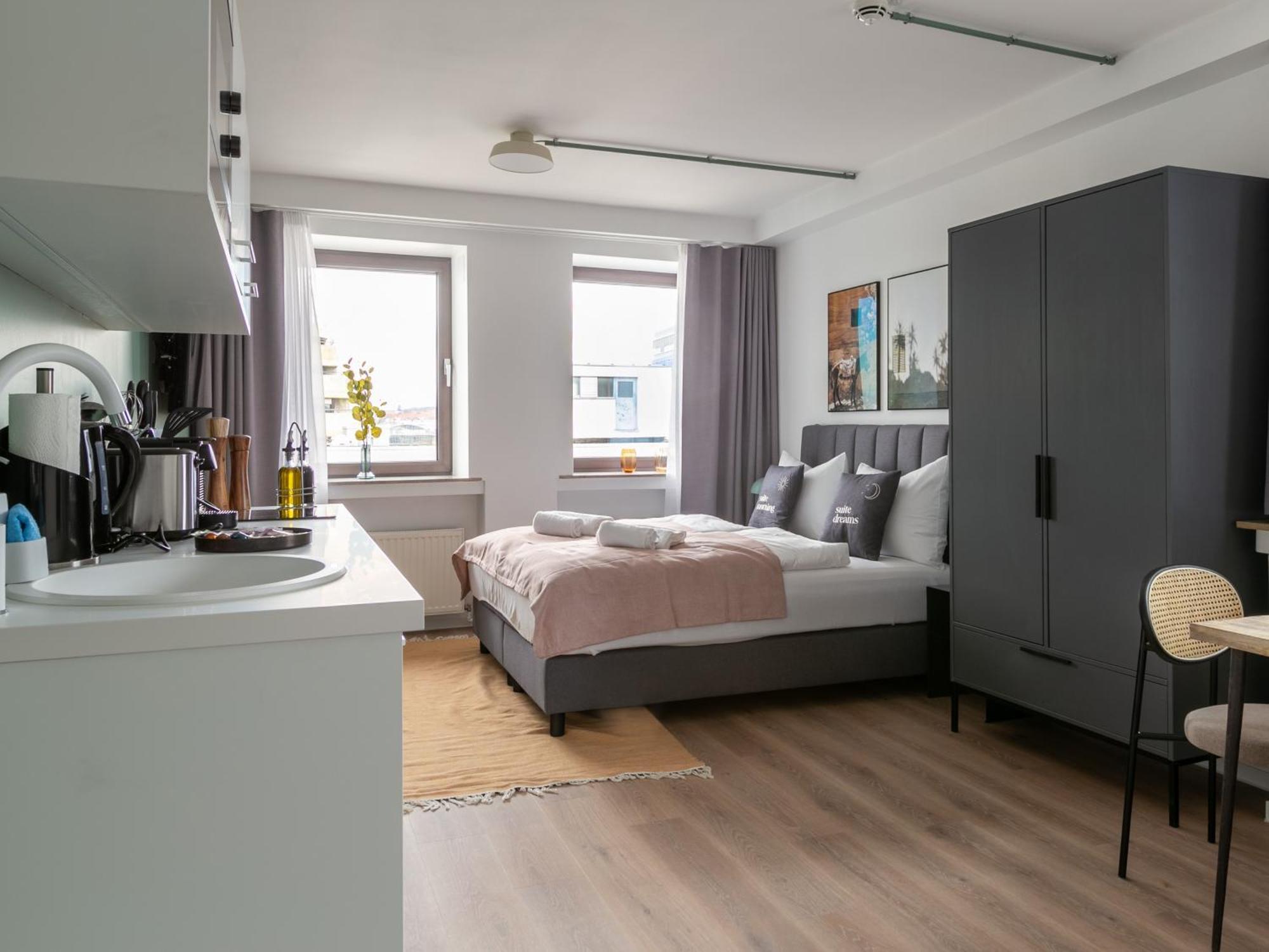 Limehome Saarbruecken Berliner Promenade Ruang foto
