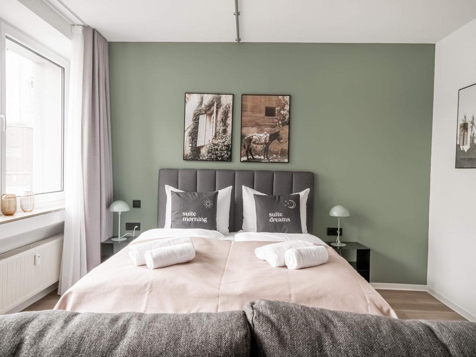 Limehome Saarbruecken Berliner Promenade Ruang foto